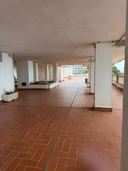 Foto 63d95c48-a353-4086-9068-41d6c492f0d9. Pis amb calefacció aparcament piscina a Passeig Marítim Miami Platja