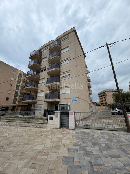 Foto 1dd7333c-753b-4c1d-a808-2b195d061ce5. Apartament amb aparcament piscina a Passeig Marítim Miami Platja