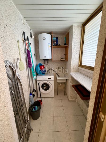 Foto a22ce1a1-f283-4589-a305-0a9bf38982e8. Apartament amb aparcament piscina a Passeig Marítim Miami Platja