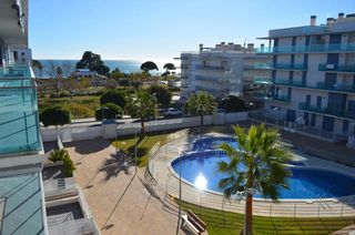 Pis a Els Esquirols. Piso en venta en glorieta riu