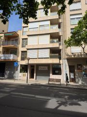 Local Comercial a Casc Antic - Nou Cambrils. **local comercial en venta avd independencia** 140m2