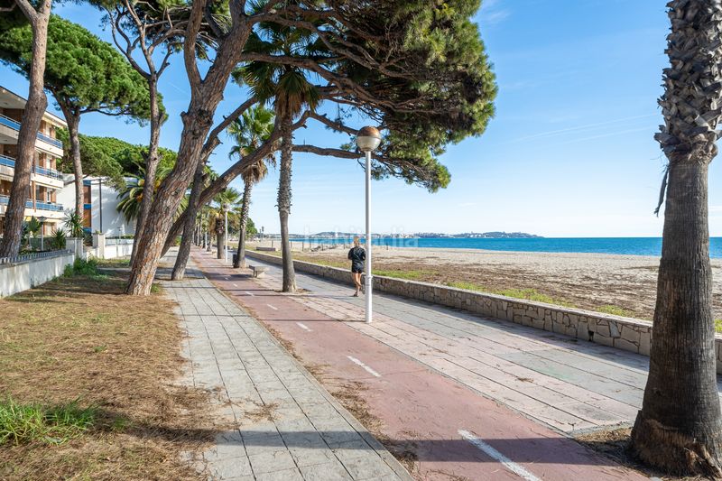 Foto e6edb9ed-adb3-4252-a161-77a53d90ec88. Apartament amb calefacció piscina a Vilafortuny Platja Cambrils