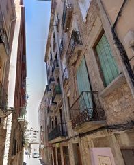 Flat in Barri Antic. Manresapiso