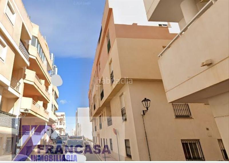 Foto f34bf030-0c36-48ce-a620-18c05db8f762. Piso  en playa de Garrucha Garrucha