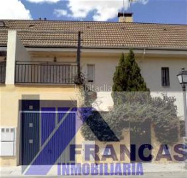 Foto ba771301-ffa0-4bce-9978-bc3be364ad9d. Casa amb aparcament a Yuncler