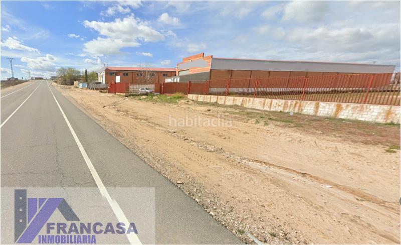 Foto 1f891aeb-8cf9-485c-95d9-e99e7cbeee7a. Fabrikhalle in Burujón