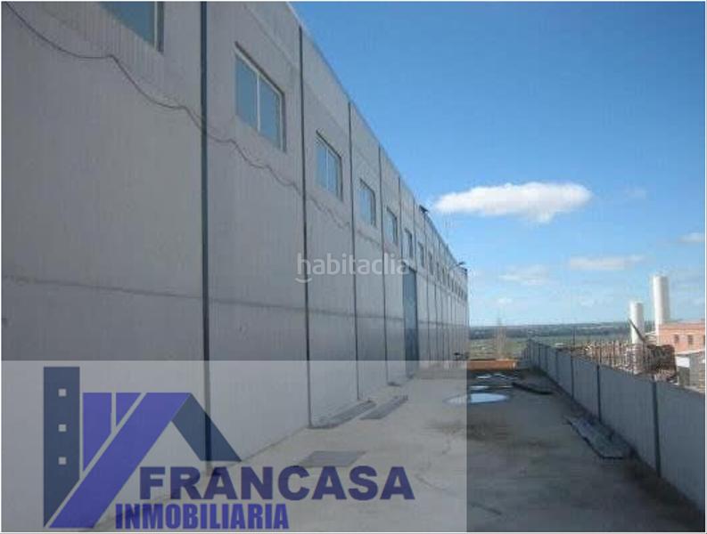 Foto 323f8fab-e966-4ead-bbff-271c1aa1bc22. Nave industrial nave en Cebolla