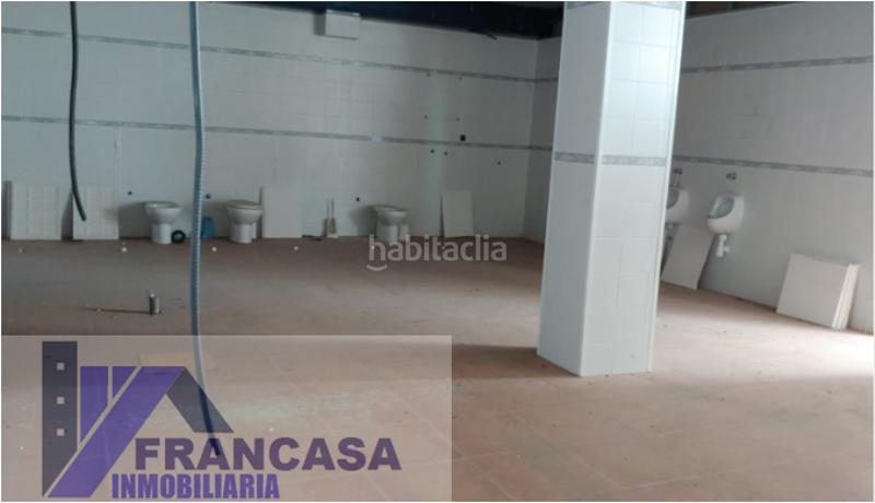 Foto c856dbe2-f0dd-4a87-ac13-57f938bf4aa6. Nave industrial nave en Cebolla