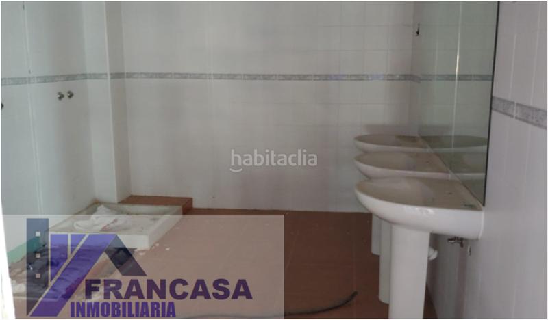 Foto d019fac3-67d6-42a0-be71-d553fe31e1a9. Nave industrial nave en Cebolla