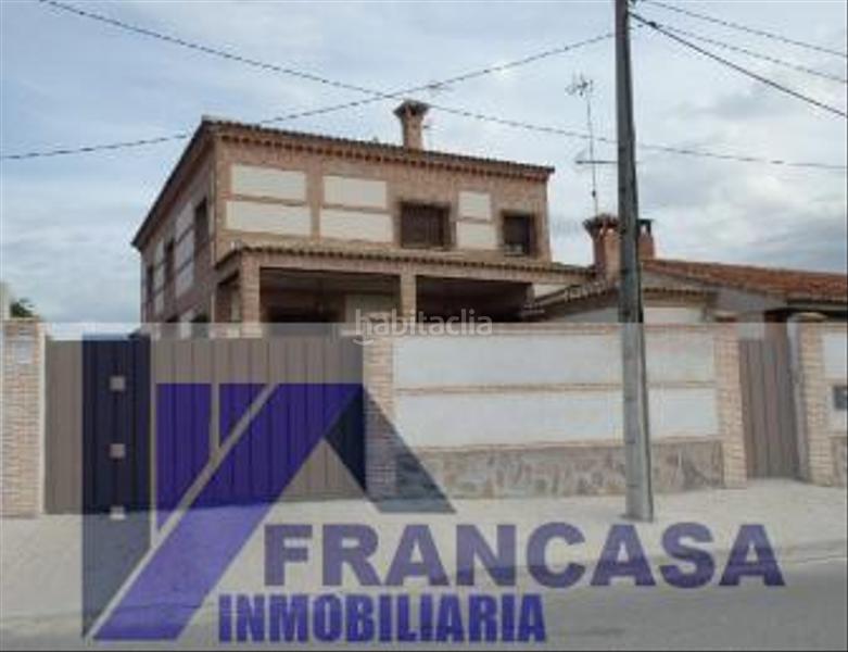 Foto a02d3ff9-e9bb-4b7f-a0d7-7def2f399c27. Chalet con parcheggio in Camarenilla