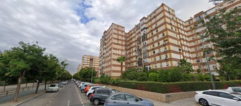 Foto c6dc9c52-42a9-493c-b300-7241cc98b414. Pis a Villegas Sevilla
