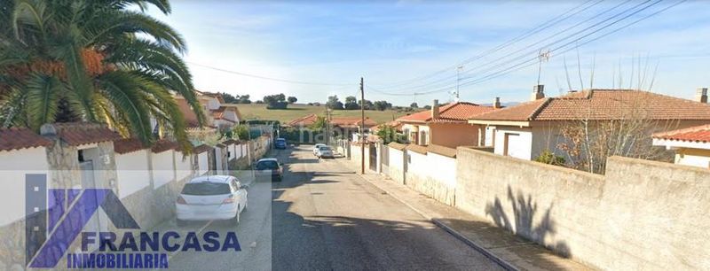 Foto a660a456-0f1b-4a09-8fff-2bec3cb79856. Xalet amb aparcament piscina a Méntrida