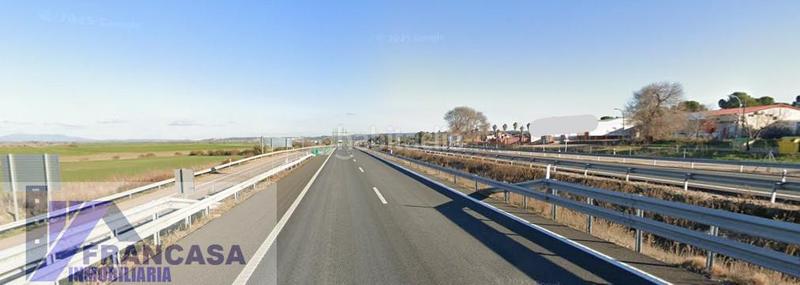 Foto e75fd38b-7ddb-47d6-9c42-f9fadcc49ad9. Fabrikhalle in Calzada de Oropesa