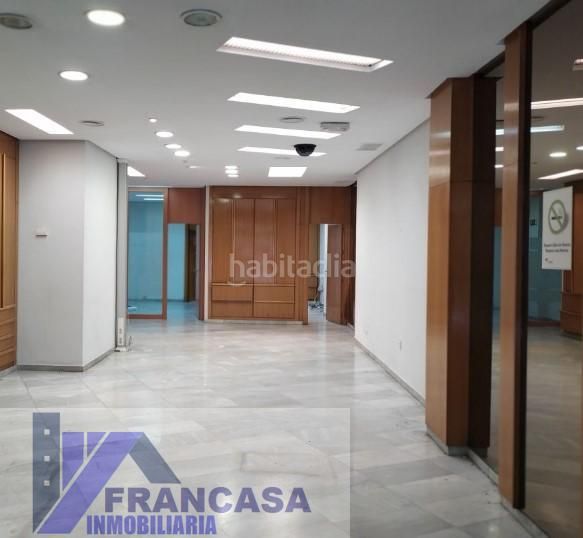 Foto 501843e0-0e95-4207-a08f-a042738a2b5d. Local comercial a Centro Antequera