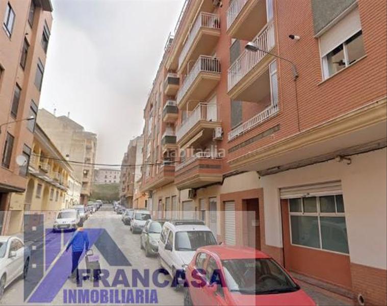 Foto f819a630-c50a-42d1-b163-7f929f722526. Piso  en Requena