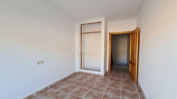 Foto a5e75b3f-7d29-426e-b7b2-0c98ebfe5a43. Casa amb aparcament a Macael