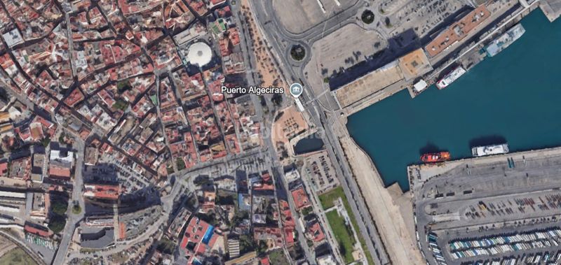 Foto fe61321e-a42e-4244-a8b7-4bd706a61a8b. Piso  en Casco Antiguo Algeciras