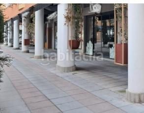 Foto 7ba6050b-5204-4e2f-b923-8f9f4b356d92. Local comercial a Centro Parla