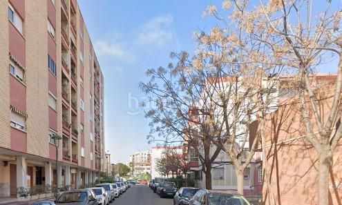 Foto fc4f0ff6-9215-412a-ac1d-617d27b45854. Pis amb aparcament a Torreforta Tarragona