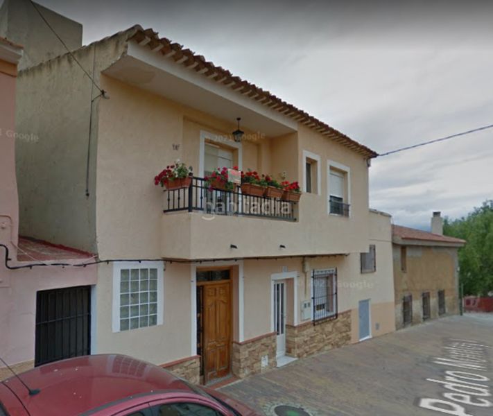 Foto 72ed4103-994f-449e-a2d5-1a8b9cc9f469. Casa amb aparcament a Alcadozo