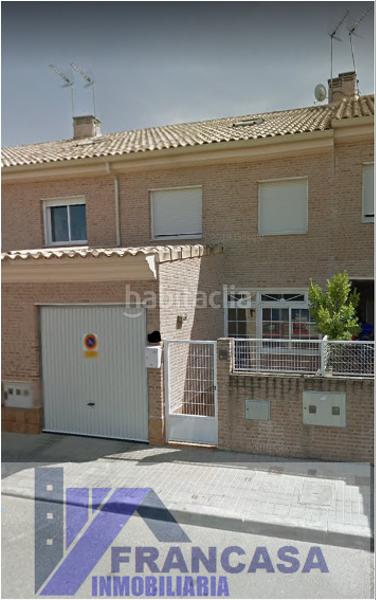 Foto 4c602c2c-5d73-43c6-8e96-c4c908c15bb3. Casa amb aparcament a Las Lomas Seseña