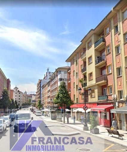 Foto b83b468f-a294-4acd-b9b1-a3cd4f5ec0cf. Pis a Teatinos - Los Prados Oviedo