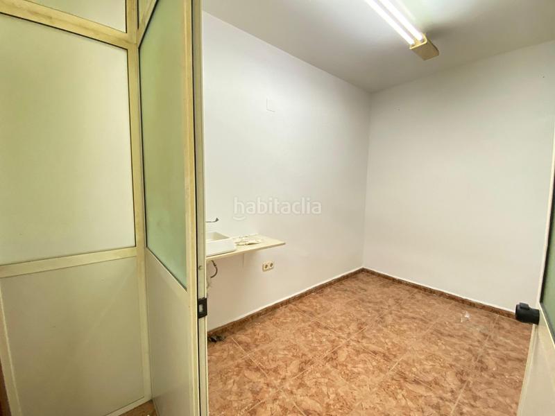 Foto 26a5815d-4012-4650-b1b2-5677e046ec40. Alquiler local comercial  con gran visbilidad en Gandia
