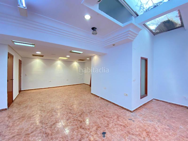 Foto 53dd26ce-1ea8-4af8-a923-c3998212c55c. Alquiler local comercial  con gran visbilidad en Gandia