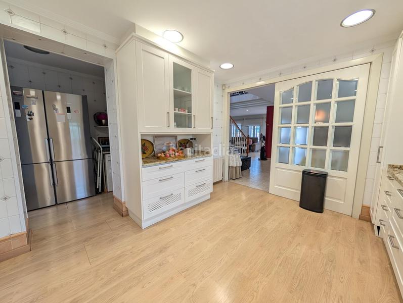 Foto 4622d971-418e-498a-b887-b62f40dc9b3e. Chalet with heating parking in Park Nord - Casona Gandia