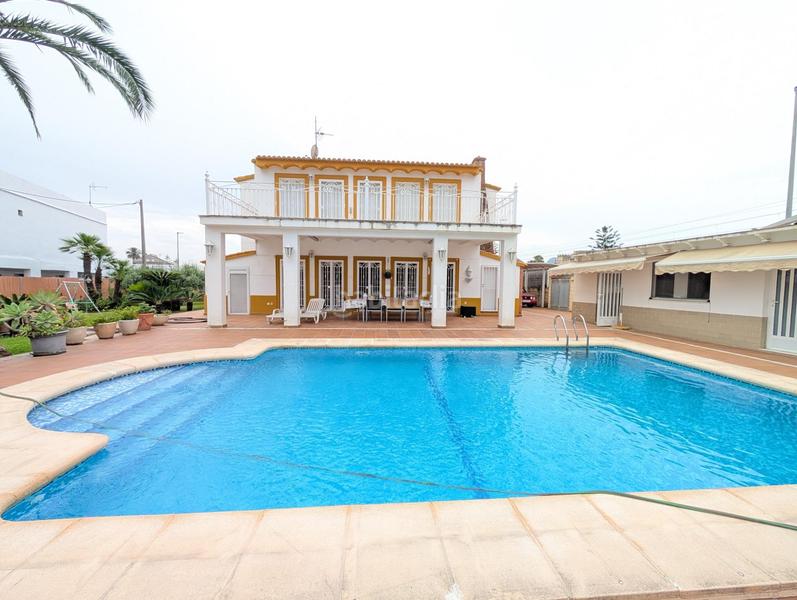 Foto 847ecd2a-5973-4b70-96c3-5df17c5ab23e. Chalet with heating parking in Park Nord - Casona Gandia