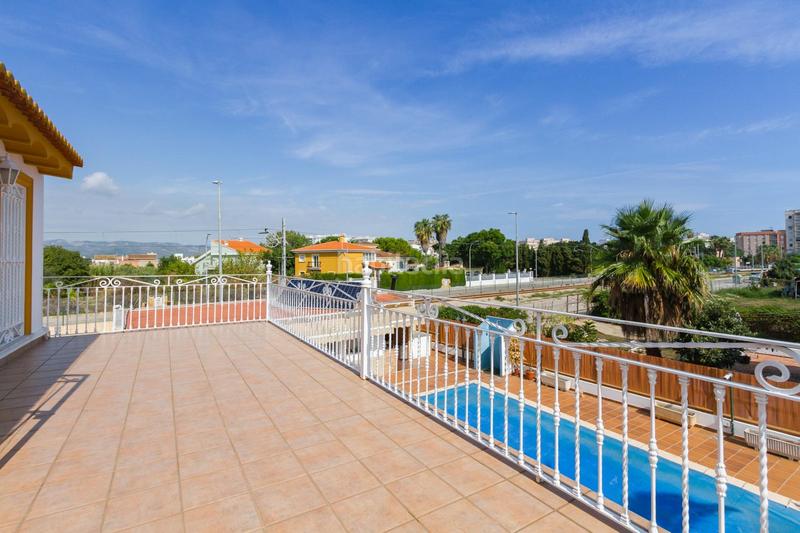 Foto 850982b6-7400-4610-9c2f-a85dd0de597a. Chalet with heating parking in Park Nord - Casona Gandia