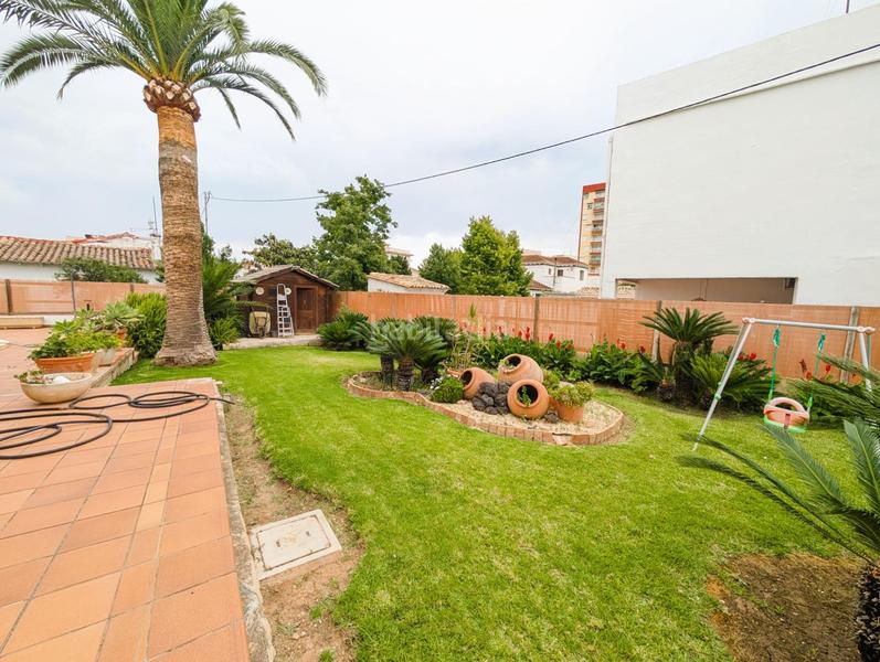 Foto 8df37bc1-61d2-4fb3-9dfa-c50d7a6d7f10. Chalet with heating parking in Park Nord - Casona Gandia