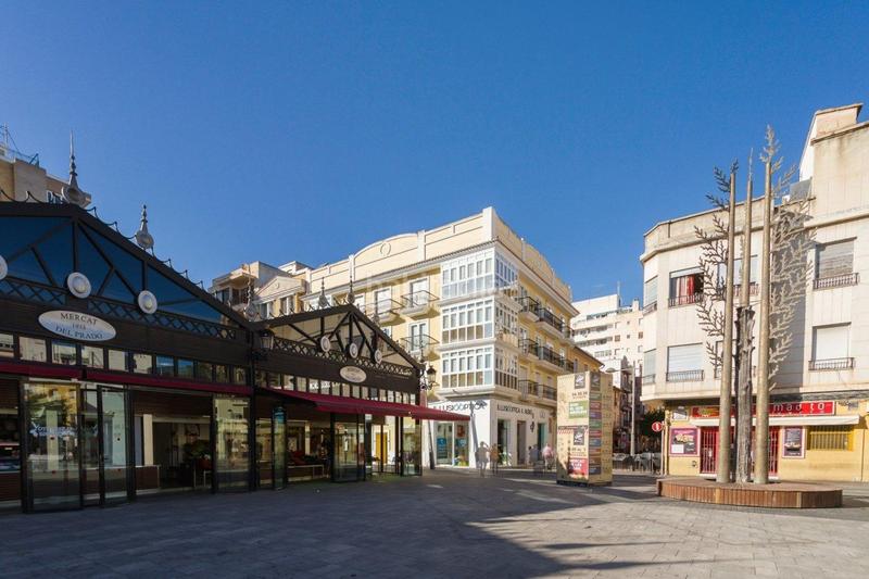 Foto badc4fa6-82b3-4bbc-bc32-5f8969d6ef3f. Edificio in Centro Histórico Gandia