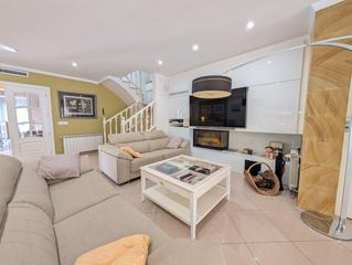 Location Chalet  Calle nou. La tranquilidad que buscas en la vivienda que mereces.