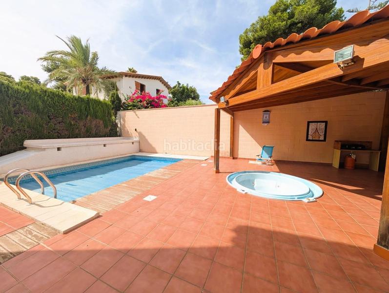 Foto 4d71ffab-361f-43ab-a3e2-05c3003e8e36. Chalet villa de ensueño en les motes exclusividad, elegancia y luz en la Playa de Gandía en Gandia
