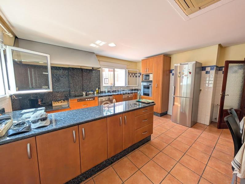 Foto d2475cf5-02c4-44d9-b20c-b5175f78fb62. Chalet villa de ensueño en les motes exclusividad, elegancia y luz en la Playa de Gandía en Gandia