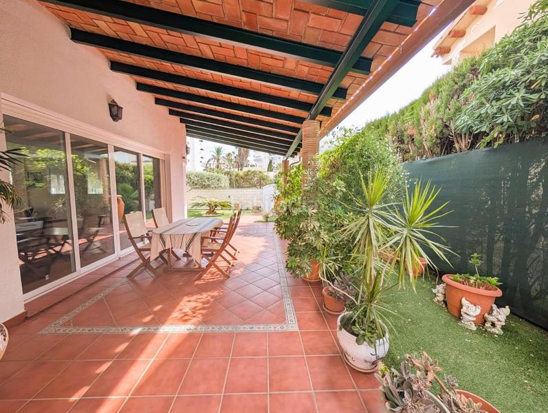 Foto e99cfe90-e00c-40a4-bd5d-6b72b89e8605. Chalet villa de ensueño en les motes exclusividad, elegancia y luz en la Playa de Gandía en Gandia