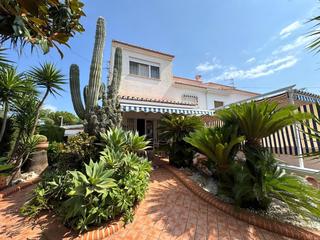 Chalet à Miramar. Tu refugio junto al mar en miramar