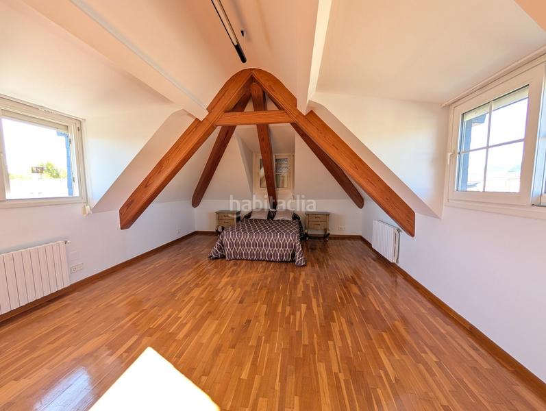 Foto 48ec859a-ae86-4608-ba5f-26f76a7eb855. Chalet con riscaldamento parcheggio piscina in Park Nord - Casona Gandia