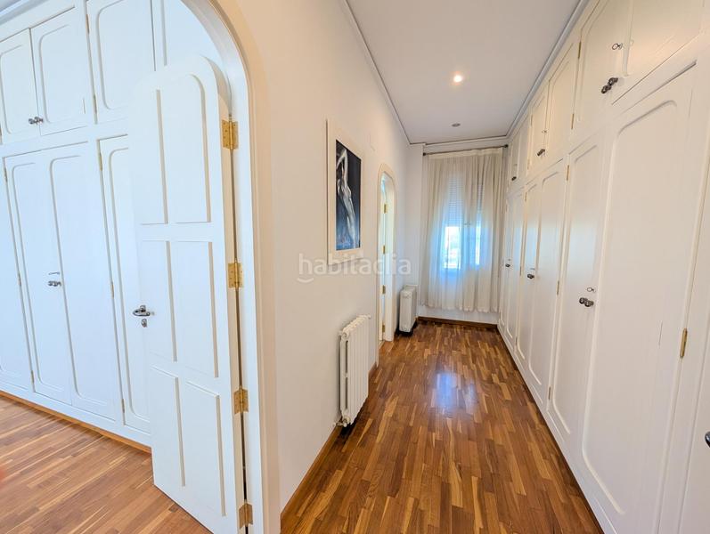 Foto 4eb89219-a96e-4ae0-a985-d60ef1fab75c. Chalet con riscaldamento parcheggio piscina in Park Nord - Casona Gandia