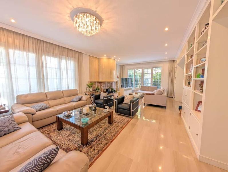 Foto a86e53a3-0694-45a8-8212-069b3218b143. Chalet con riscaldamento parcheggio piscina in Park Nord - Casona Gandia