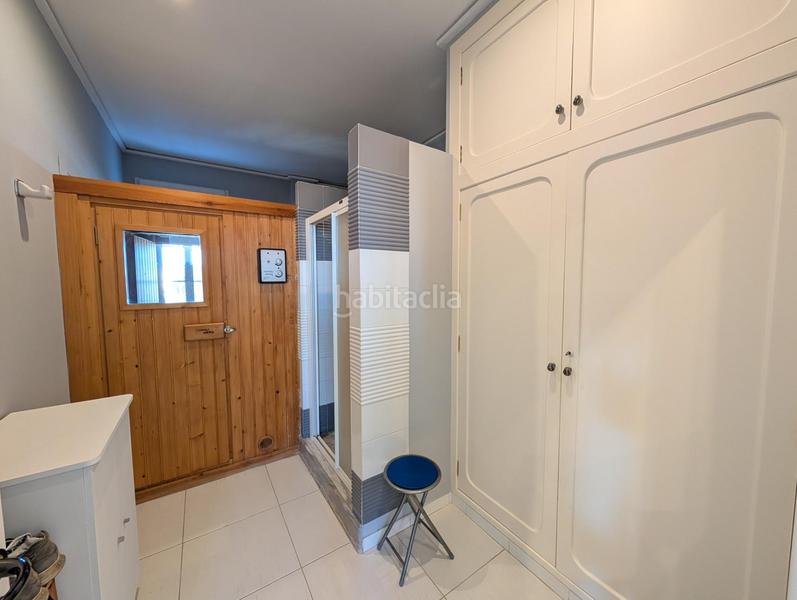 Foto e968a681-8a5c-46e8-ac13-e806e341836a. Chalet con riscaldamento parcheggio piscina in Park Nord - Casona Gandia