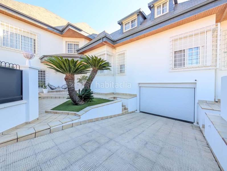 Foto ead71aa0-43e6-44c7-bac7-c93652ecdf74. Chalet con riscaldamento parcheggio piscina in Park Nord - Casona Gandia