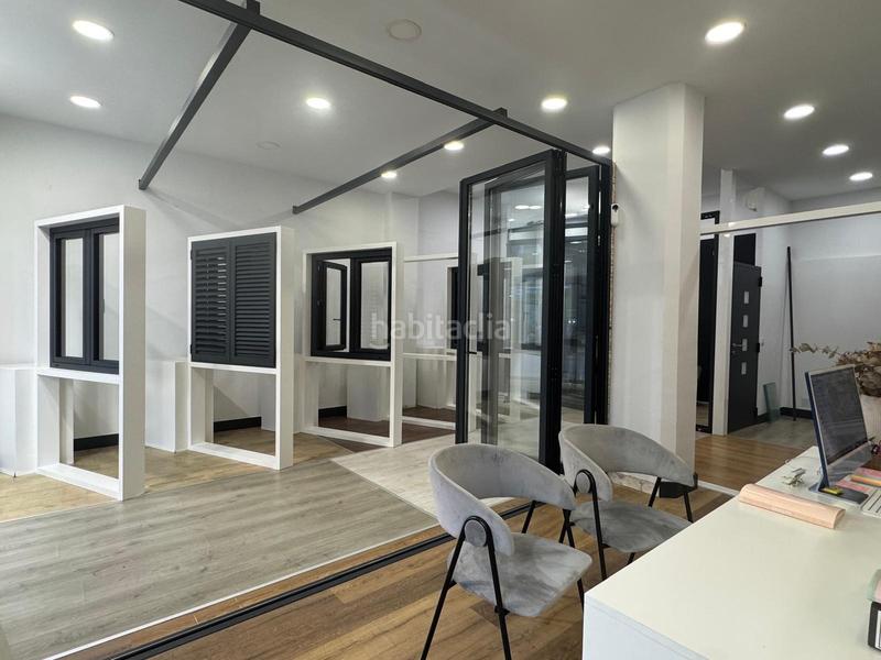 Foto 9b352b62-f50c-4fc0-b7ea-05fb1b7d45a6. Alquiler local comercial da el primer paso hacia tu nuevo éxito en gandía! en Gandia