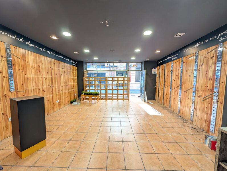 Foto 6a6bb1ad-7cae-402d-aac4-982e4f1f7345. Lloguer edifici a Centro Histórico Gandia