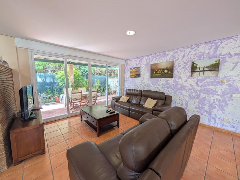 Foto d6efa62c-c026-48d3-95bf-0782c48153a3. Xalet amb calefacció aparcament piscina a Playa de Gandía Gandia
