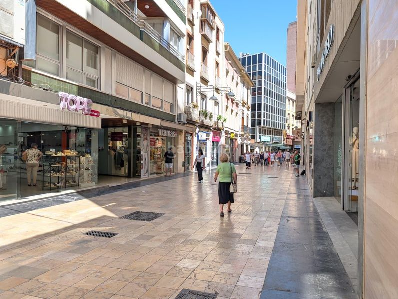 Foto 9f1a0ed7-edb5-47ff-8e75-ce513bef8840. Àtic a Centro Histórico Gandia