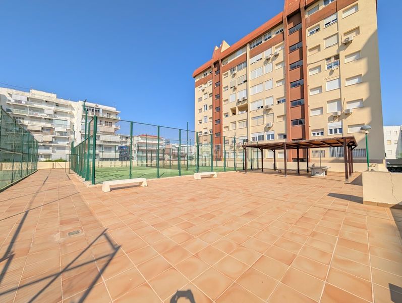 Foto 1d869e13-ec48-4005-a1fb-c8c3072739ff. Apartament amb aparcament piscina a Playa de Gandía Gandia