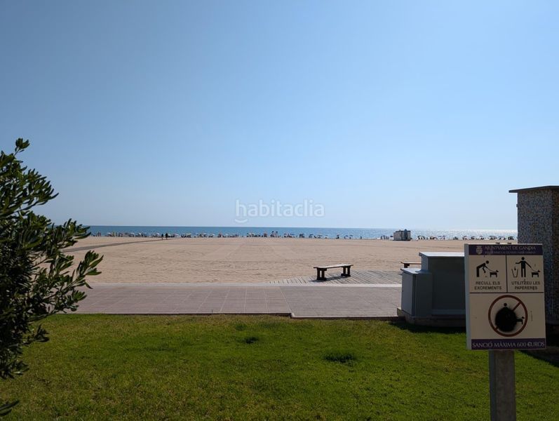Foto 2774cf24-fa1e-4df5-854e-6cceb0c6a513. Apartament amb aparcament piscina a Playa de Gandía Gandia