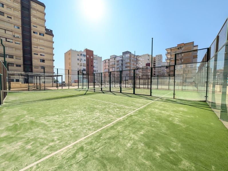 Foto 33f4b12a-f590-4979-851d-e333a334e63d. Apartament amb aparcament piscina a Playa de Gandía Gandia